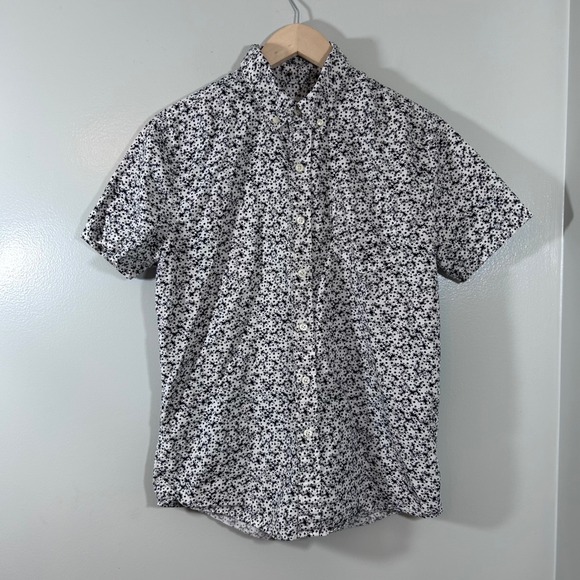 Other - Levis Mens Short Sleeve Button Down Shirt Black White Floral Daisy Cotton Small